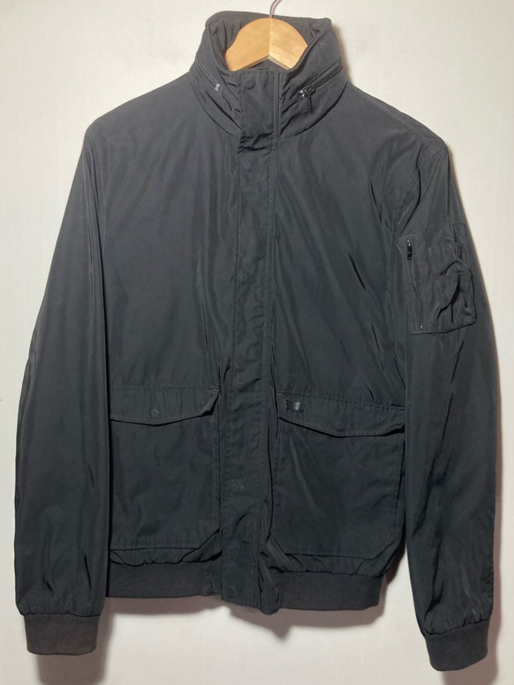 Levi’s Bomber Jacket Ribbed Hem Cuffs Hidden Hoodie Pockets Black Size Small